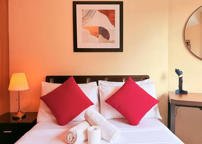 Comfy With Fast Wifi Near Moa By One Guest Place